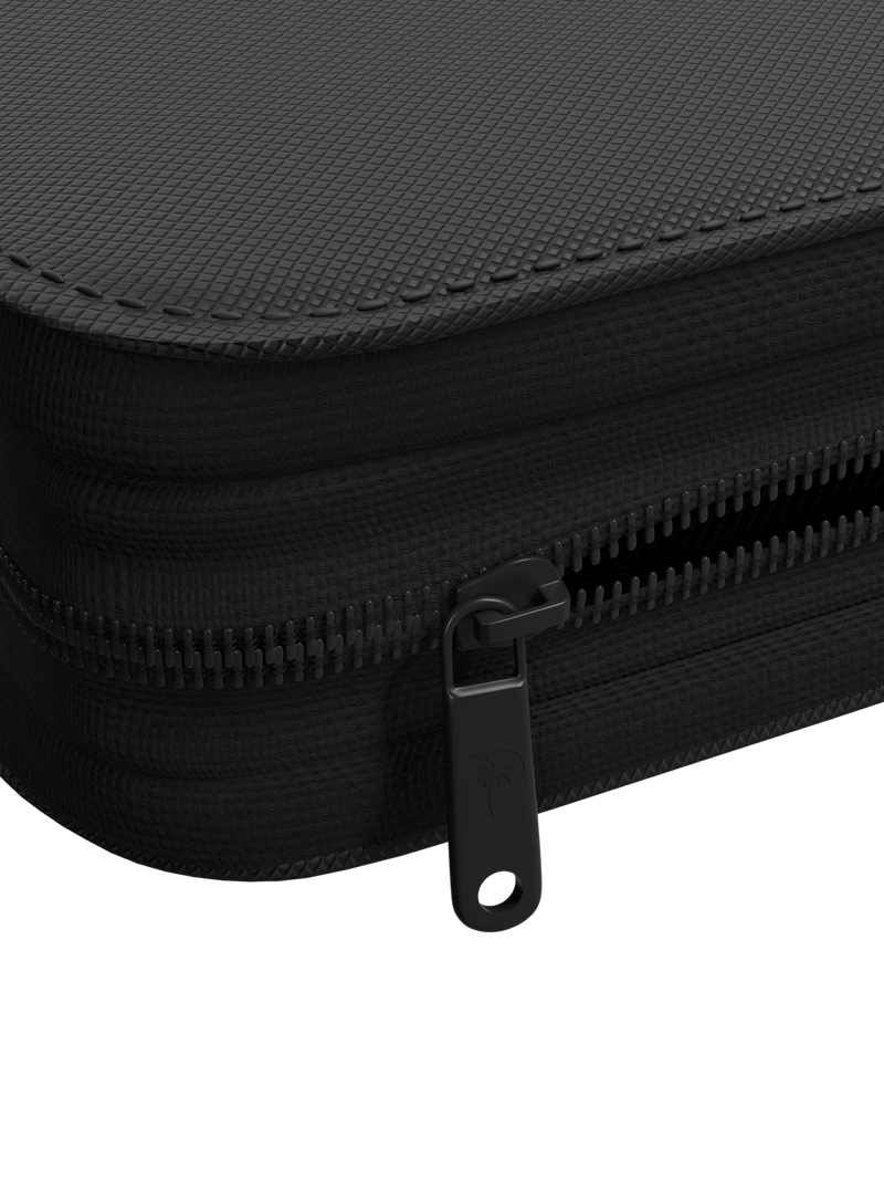 Palms Off Gaming Collector's Series: Zip Binder 12-Pocket